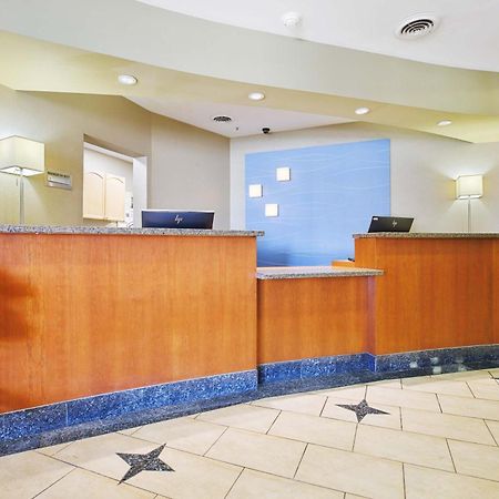 Sandman Hotel & Suites London Downtown Esterno foto