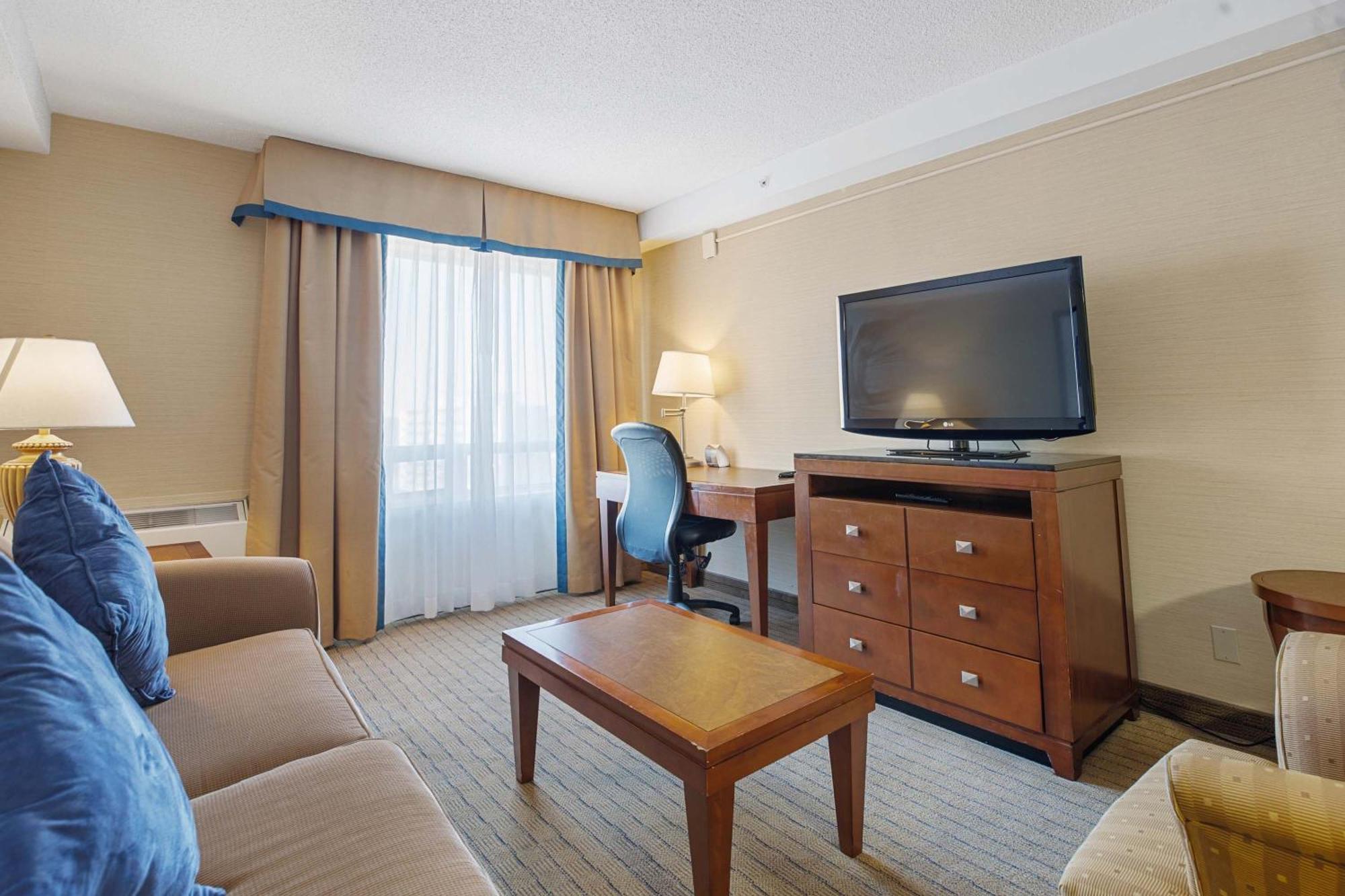 Sandman Hotel & Suites London Downtown Esterno foto