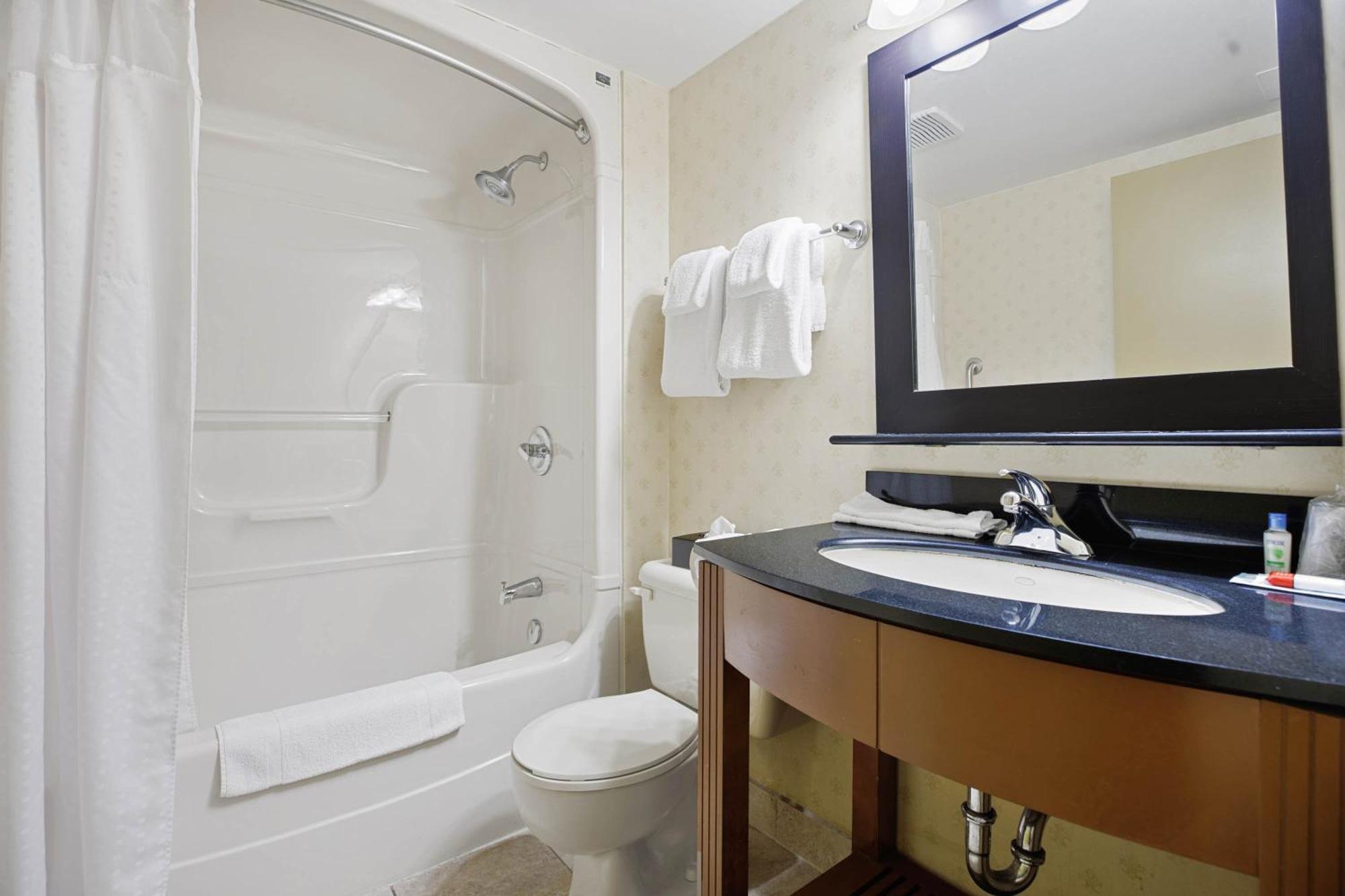 Sandman Hotel & Suites London Downtown Esterno foto