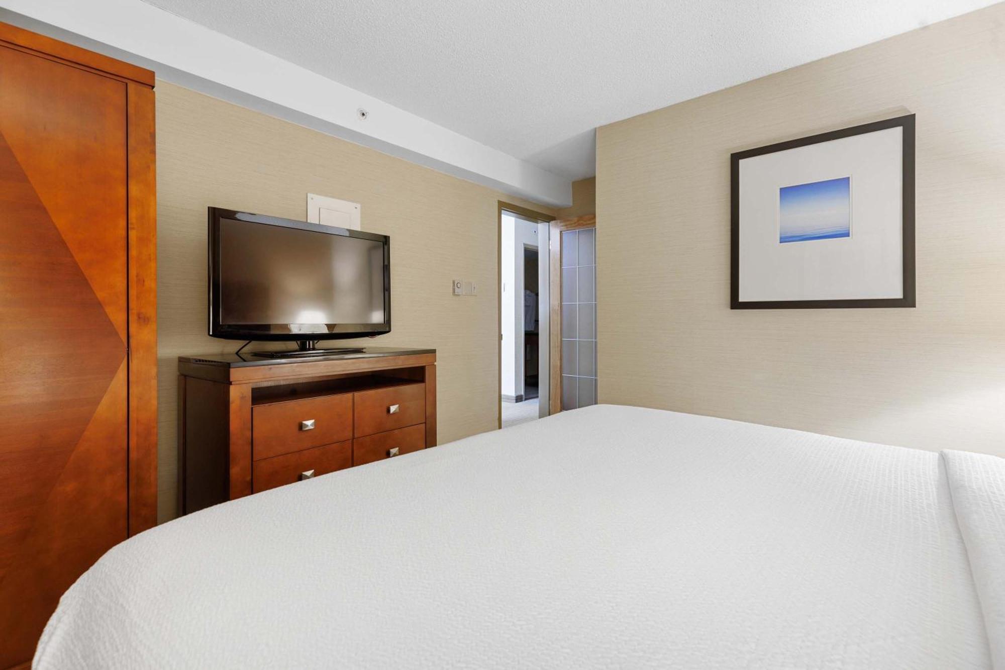 Sandman Hotel & Suites London Downtown Esterno foto