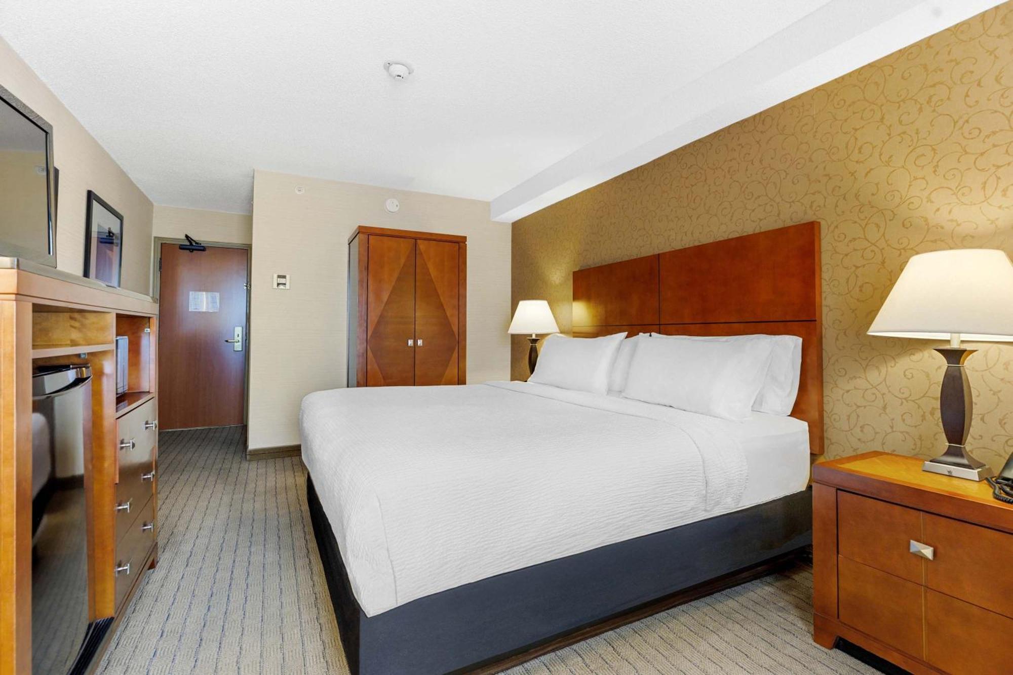 Sandman Hotel & Suites London Downtown Esterno foto