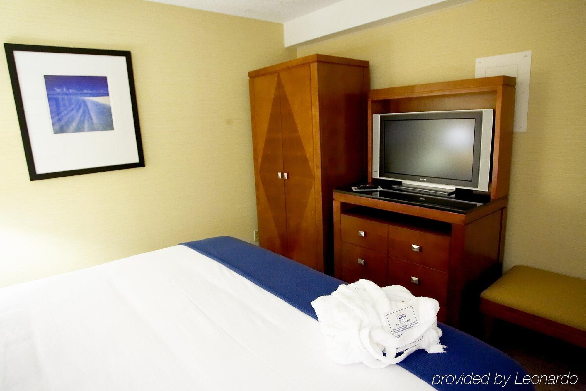 Sandman Hotel & Suites London Downtown Esterno foto