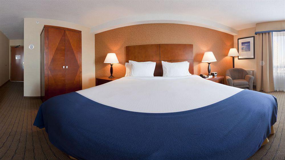 Sandman Hotel & Suites London Downtown Esterno foto