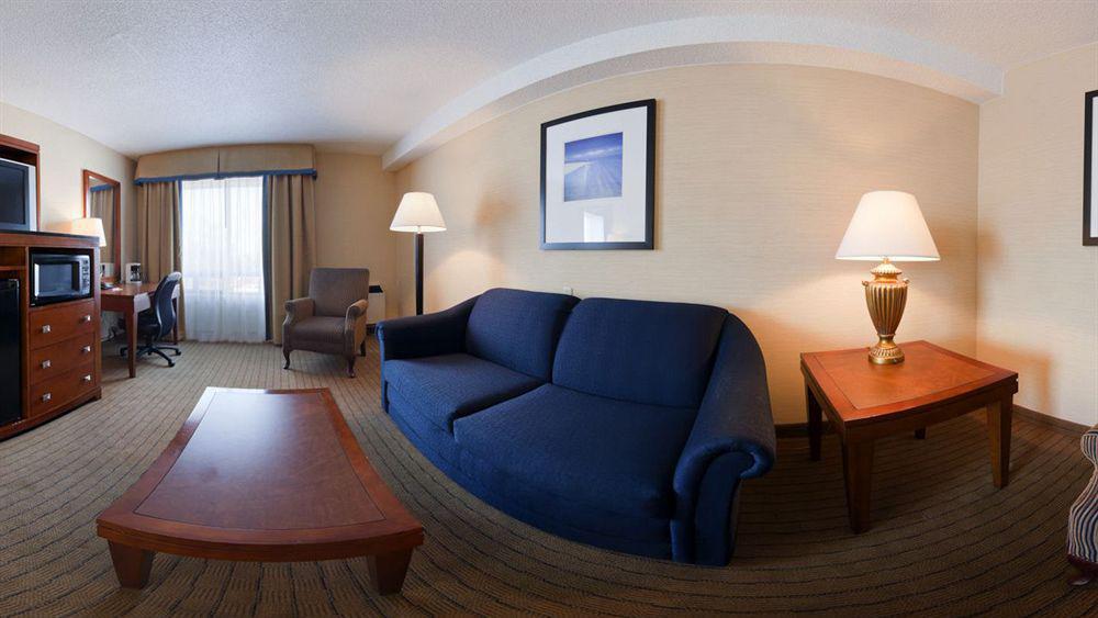 Sandman Hotel & Suites London Downtown Esterno foto